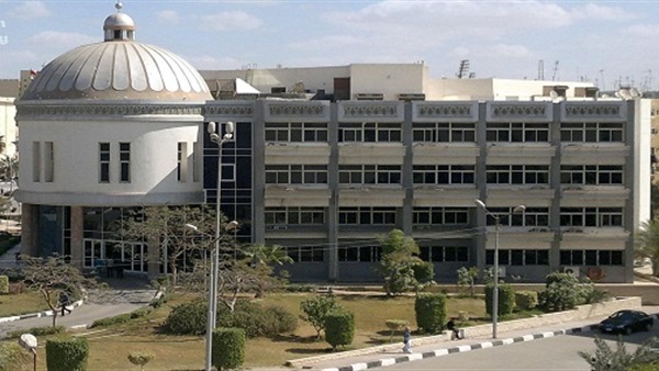 مجلس الجامعة يعقد جلسة طارئة لبحث أزمة عميد دار العلوم مجلس الجامعة يعقد جلسة طارئة لبحث أزمة عميد دار العلوم
