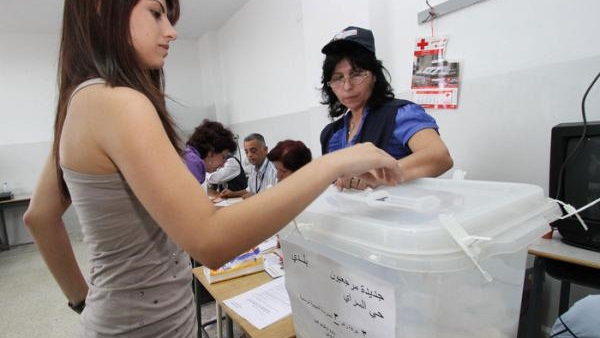 الجيش اللبناني يؤكد عدم تسجيل حوادث أمنية خلال انتخابات البلديات الجيش اللبناني يؤكد عدم تسجيل حوادث أمنية خلال انتخابات البلديات
