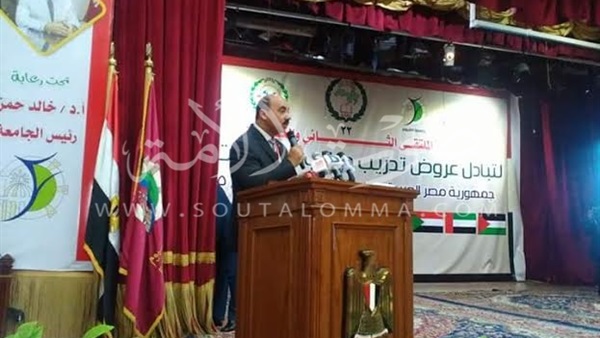 رئيس جامعة الفيوم يشهد فعاليات الملتقي التبادلي للطلاب العرب رئيس جامعة الفيوم يشهد فعاليات الملتقي التبادلي للطلاب العرب
