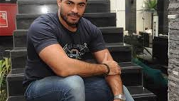 بالصورة... خالد سليم يحتفل بعيد ميلاد أبنته «كنزى»