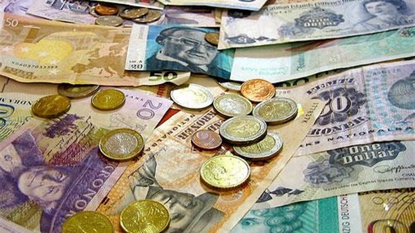 تباين أسعار العملات الأجنبية.. والدولار يسجل 8.85 جنيهات تباين أسعار العملات الأجنبية.. والدولار يسجل 8.85 جنيهات
