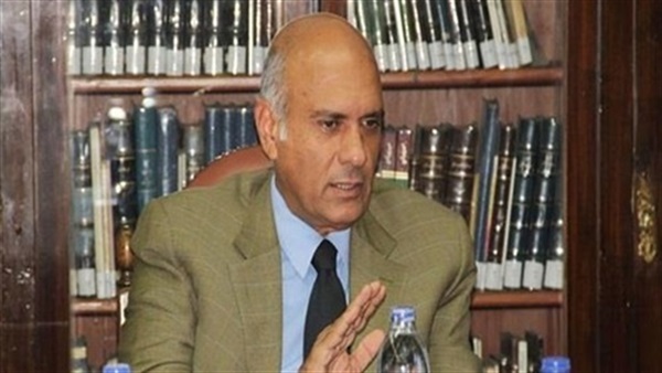 وحيد يقدم العزاء لأسرة الراحل «السيد سالم» وحيد يقدم العزاء لأسرة الراحل «السيد سالم»