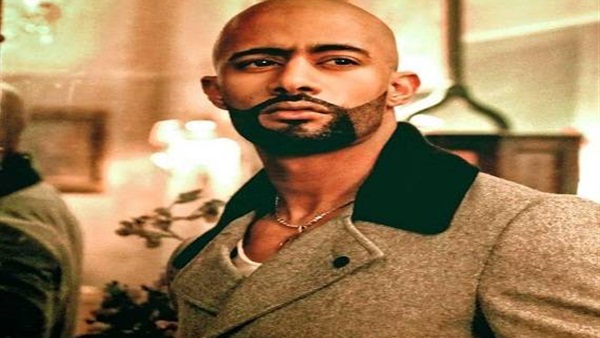 محمد رمضان تاجر سلاح وطالب حقوق في «الأسطورة» محمد رمضان تاجر سلاح وطالب حقوق في «الأسطورة»