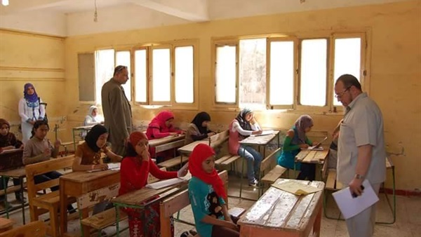  7062 طالب يؤدون امتحانات الشهادة الإبتدائية الأزهرية بالمنيا.. السبت