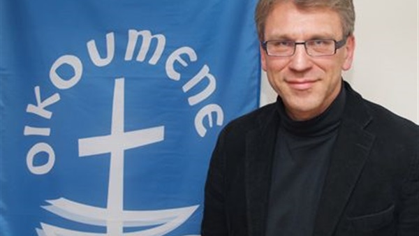 "الكنائس العالمي" يدين احتجاز الاحتلال الإسرائيلي لأعضائه في مطار تل أبيب