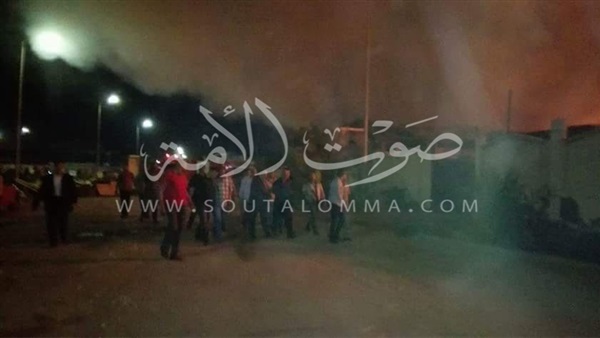 محافظ دمياط: سيطرنا على الحريق ونقوم بعمليات التبريد الآن محافظ دمياط: سيطرنا على الحريق ونقوم بعمليات التبريد الآن