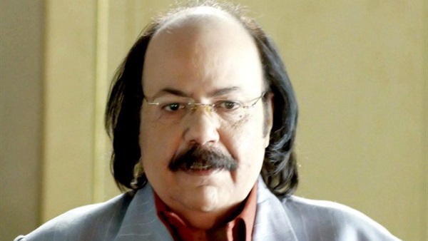 طلعت زكريا يدخل كواليس «فيلم مش هندي» طلعت زكريا يدخل كواليس «فيلم مش هندي»