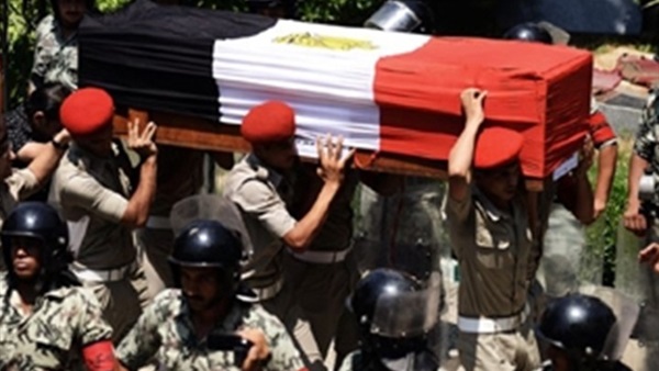 جثمان شهيد سيناء يصل مطار الأقصر