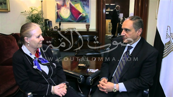بالفيديو.. قنصل مصر بأمريكا: عدم معرفة الناخبيين بالمرشحين أكبر المشاكل بالفيديو.. قنصل مصر بأمريكا: عدم معرفة الناخبيين بالمرشحين أكبر المشاكل
