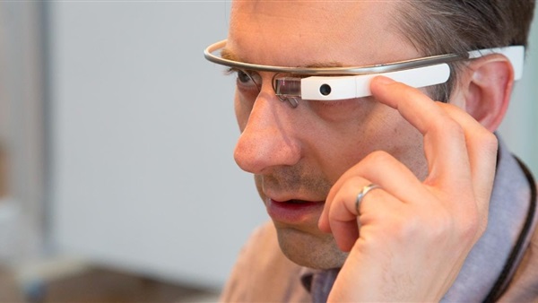 جديد غوغل.. نظارة واقع افتراضي ومساعد شخصي