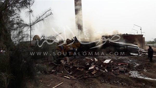 بالصور.. إستمرار عمليات البحث عن ضحايا حادث كفر الشخ بالصور.. إستمرار عمليات البحث عن ضحايا حادث كفر الشخ