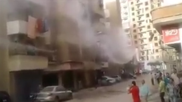 بالفيديو.. محول كهرباء يثير الذعر بين أهالى مساكن الشرطة بالفيوم بالفيديو.. محول كهرباء يثير الذعر بين أهالى مساكن الشرطة بالفيوم