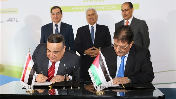 وزير البترول يشارك في القمة الأردنية الدولية بعمان وزير البترول يشارك في القمة الأردنية الدولية بعمان