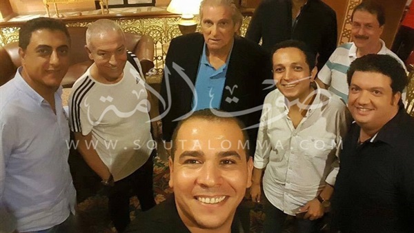 ننشر كواليس جلسة "جوزيه" مع "فيريرا" ننشر كواليس جلسة "جوزيه" مع "فيريرا"