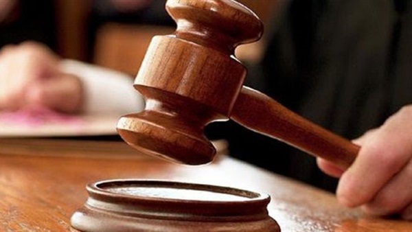 مشادات بين الدفاع وهيئة المحكمة بـ«فض رابعة» لتشكيك في حضور بديع والعريان مشادات بين الدفاع وهيئة المحكمة بـ«فض رابعة» لتشكيك في حضور بديع والعريان