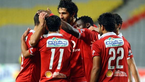 الشوط الأول.. دفاع الانتاج الحربي يصمد أمام اعصار الأهلي الشوط الأول.. دفاع الانتاج الحربي يصمد أمام اعصار الأهلي