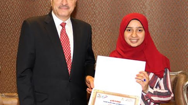 محافظ بني سويف يكرم الفائزة بالمركز الرابع على مستوى العالم بـ«إنتل ايسف» محافظ بني سويف يكرم الفائزة بالمركز الرابع على مستوى العالم بـ«إنتل ايسف»