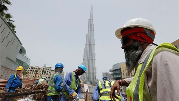 الإمارات تحظر العمل وقت الظهيرة بداية من 15 يونيو الإمارات تحظر العمل وقت الظهيرة بداية من 15 يونيو