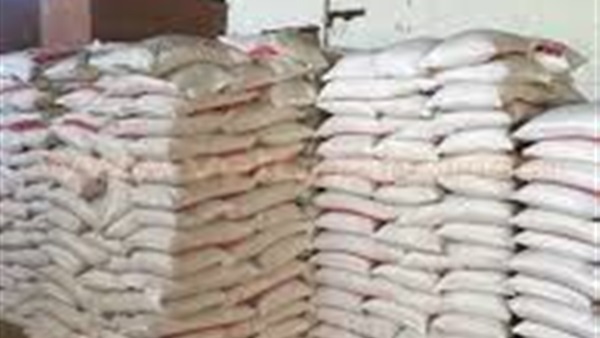 شرطة التموين تضبط 218 طن أرز وشعير قبل بيعه بالسوق السوداء شرطة التموين تضبط 218 طن أرز وشعير قبل بيعه بالسوق السوداء