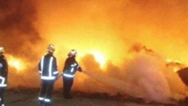 الحماية المدنية تسيطر على حريق مخزن لـ«سامسونج» بالفيوم الحماية المدنية تسيطر على حريق مخزن لـ«سامسونج» بالفيوم