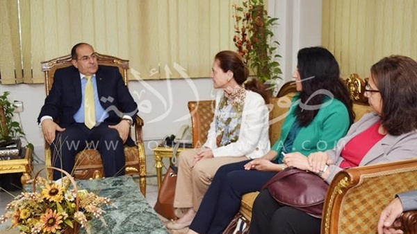 بالصور.. محافظ سوهاج يستقبل ممثل مجلس السكان الدولي بالصور.. محافظ سوهاج يستقبل ممثل مجلس السكان الدولي