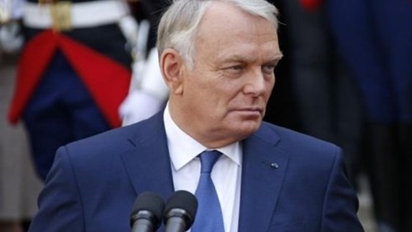 الخارجية الفرنسية: لا مؤشر حول أسباب تحطم الطائرة المصرية الخارجية الفرنسية: لا مؤشر حول أسباب تحطم الطائرة المصرية