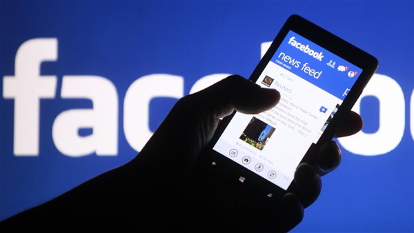 استمتع بـمزايا «Facebook Live» استمتع بـمزايا «Facebook Live»