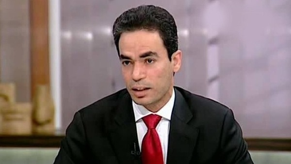 بالفيديو.. أحمد المسلماني: أداء وزير الطيران كارثي