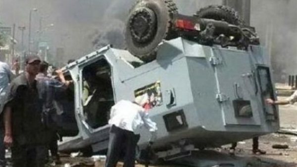 مصرع مدنى وإصابة 8 مجندين فى حادث انقلاب مدرعة سوهاج