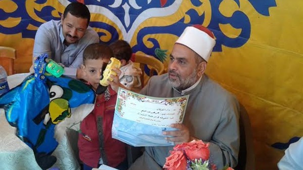 بالصور..«أوقاف السويس» تكرم 140 طفلا من حفظة القرآن بالصور..«أوقاف السويس» تكرم 140 طفلا من حفظة القرآن
