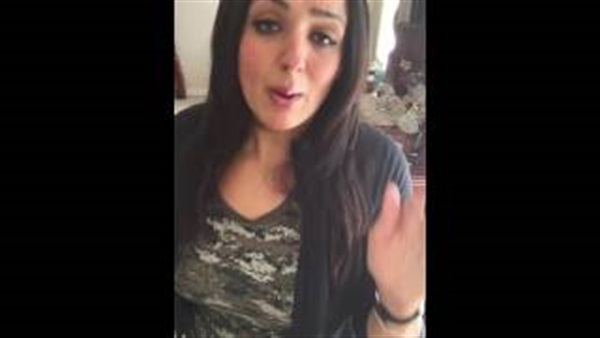 بالفيديو.. فتاة حسناء تعرض طريقة «فورمة رمضان»