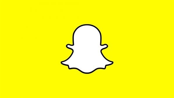 «سناب شات» تتيح لمستخدميه إضافة الملصقات إلى الصور والفيديو