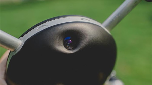 «شياومي» تكشف عن أول طائرة ذاتية بكاميرا 4 كي