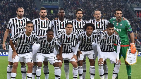 يوفنتوس ونابولي يتنافسان على لوكاكاو لاعب إيفرتون يوفنتوس ونابولي يتنافسان على لوكاكاو لاعب إيفرتون