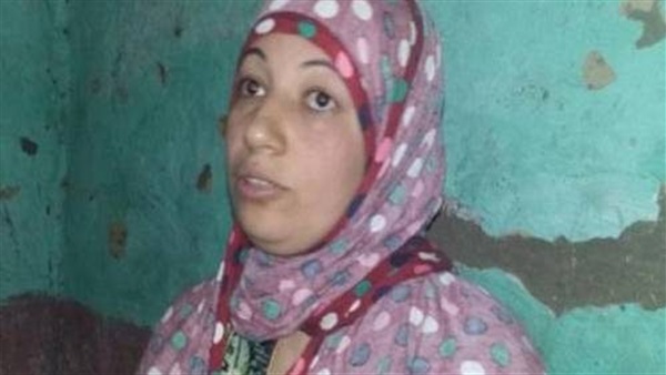 بالفيديو.. صاحبة فتنة المنيا تبكي على الهواء: «فضحوني قدام الدنيا» بالفيديو.. صاحبة فتنة المنيا تبكي على الهواء: «فضحوني قدام الدنيا»
