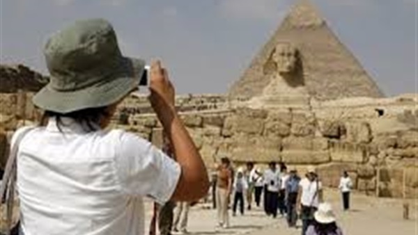 خير سياحى: السائح يشعر بالقلق أثناء وجوده بمصر