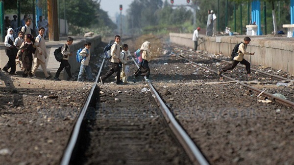 خطة لتطوير المزلقانات بقرى كفر الجزار في بنها