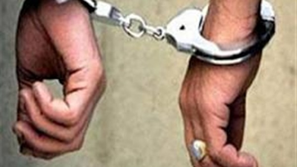 مصدر أمني يكشف تفاصيل هروب أخطر مسجل خطر بـ«البساتين» مصدر أمني يكشف تفاصيل هروب أخطر مسجل خطر بـ«البساتين»