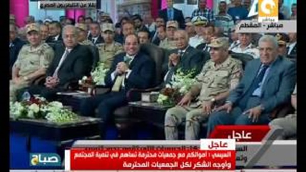 بالفيديو.. «السيسي» لمدير عام جمعية الأورمان: هنعمل إيه في الفرش؟ بالفيديو.. «السيسي» لمدير عام جمعية الأورمان: هنعمل إيه في الفرش؟