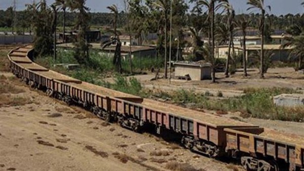 نقل أول شحنة فوسفات بواسطة السكك الحديدية إلى ميناء دمياط