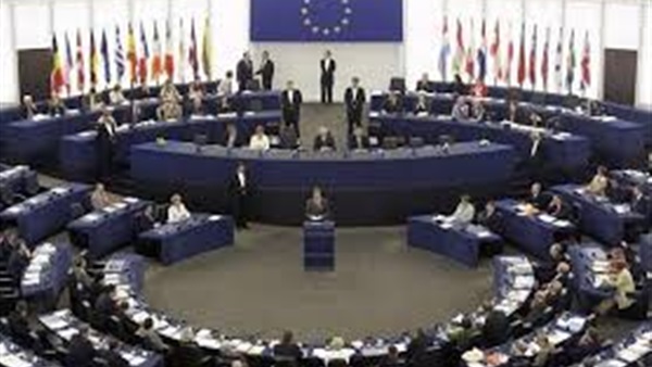 زيادة الهجرات تضيق الفارق بين حملتي بقاء وخروج بريطانيا من الاتحاد الأوروبي زيادة الهجرات تضيق الفارق بين حملتي بقاء وخروج بريطانيا من الاتحاد الأوروبي