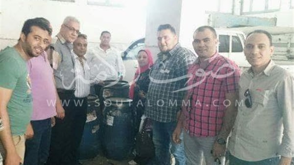 ضبط نصف طن مخلل فاسد داخل مصنع بدون ترخيص بالفيوم ضبط نصف طن مخلل فاسد داخل مصنع بدون ترخيص بالفيوم