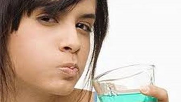 دراسة طبية: غسول الفم قد يسبب أزمة قلبية دراسة طبية: غسول الفم قد يسبب أزمة قلبية