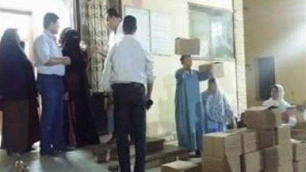 توزيع 8 الاف كرتونة علي المواطنين بالفيوم توزيع 8 الاف كرتونة علي المواطنين بالفيوم