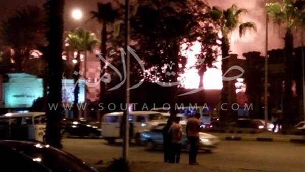 بالصور.. حريق هائل في شارع الهرم بالصور.. حريق هائل في شارع الهرم