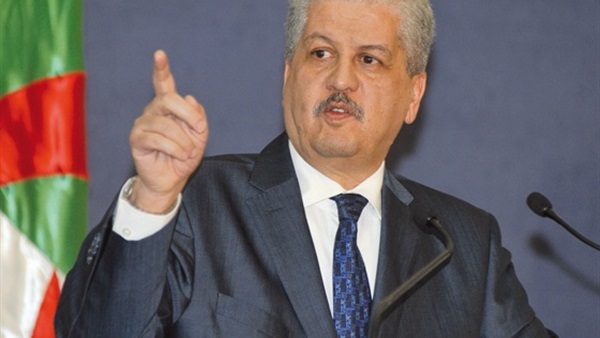 رئيس الوزراء الجزائري يلتقي رئيس الجمعية الوطنية الفرنسية رئيس الوزراء الجزائري يلتقي رئيس الجمعية الوطنية الفرنسية