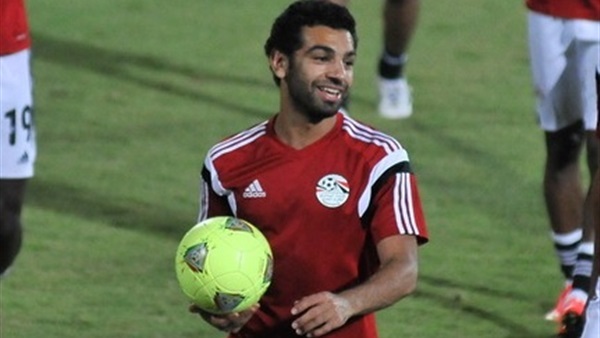 محمد صلاح يتعرض لإصابة قوية في مران المنتخب محمد صلاح يتعرض لإصابة قوية في مران المنتخب