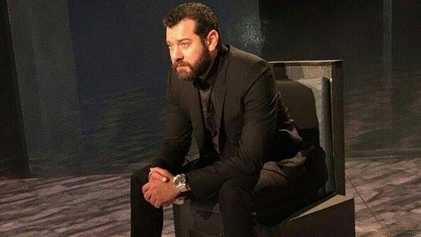 «عمرو يوسف» يقع في «متاهة» وفاء الكيلاني «عمرو يوسف» يقع في «متاهة» وفاء الكيلاني