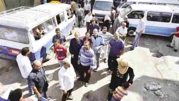 سائقو الـ«بيجو» ببورسعيد يعلقون اضرابهم عن العمل سائقو الـ«بيجو» ببورسعيد يعلقون اضرابهم عن العمل