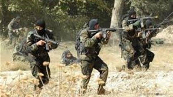 الجيش الجزائري يكتشف مخبأ للأسلحة على الحدود مع مالي الجيش الجزائري يكتشف مخبأ للأسلحة على الحدود مع مالي